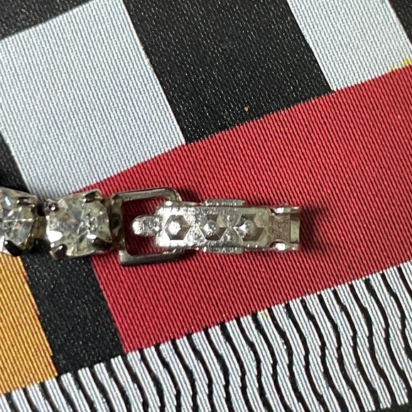 Vintage Rhinestone Bracelet - Picture 6 of 7
